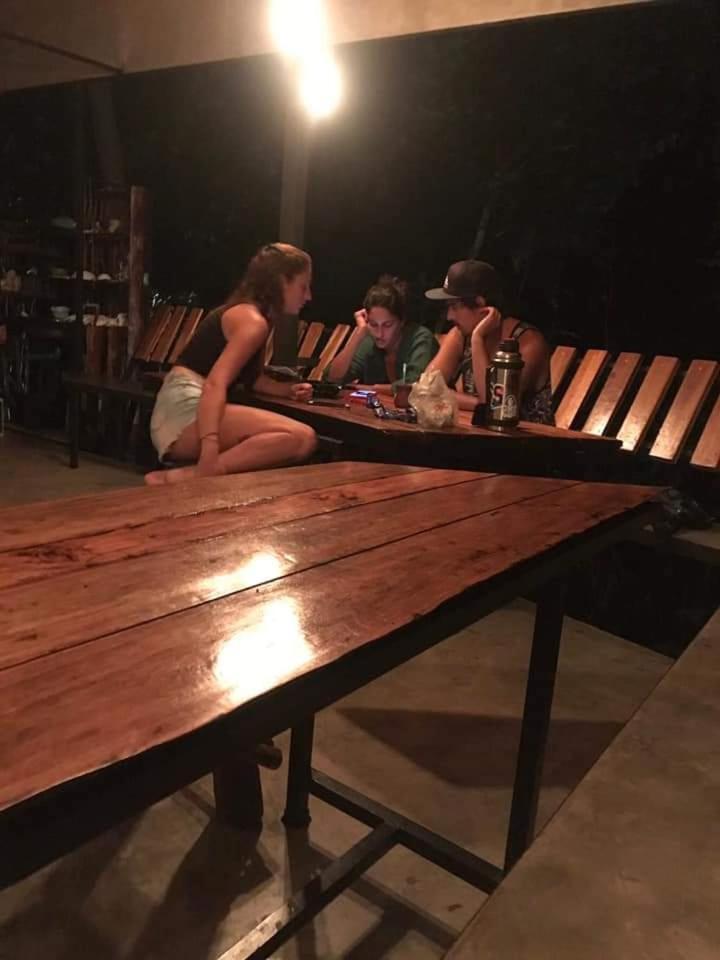 Homehostel Koh Chang Exterior photo
